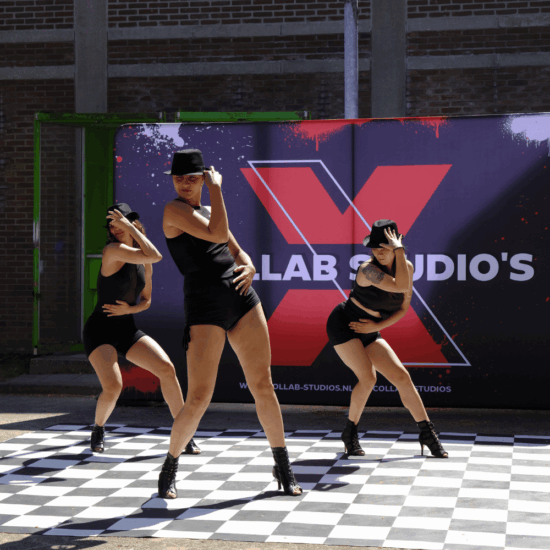 Dansoptreden tijdens Gluren bij de Buren in Collab Studios Breda
