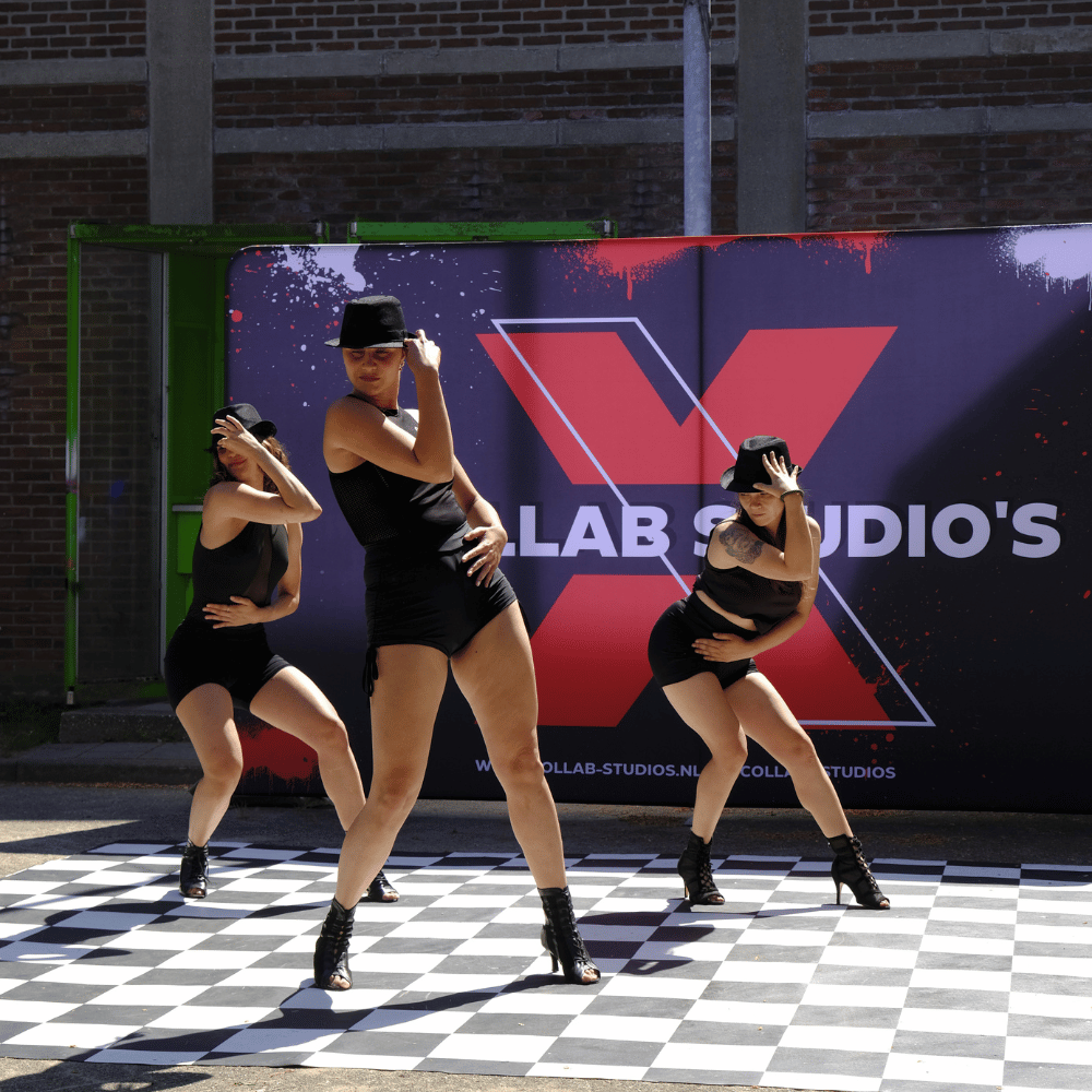 Dansoptreden tijdens Gluren bij de Buren in Collab Studios Breda