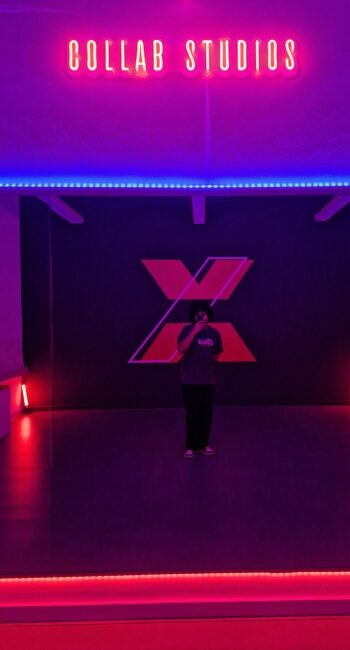 Zaal huren met sfeervolle LED-verlichting bij Collab Studio’s