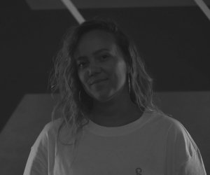 Linzy Luijken geeft hiphop contemporary les bij Collab Studios in Breda met focus op expressie en storytelling.